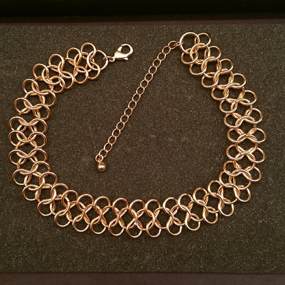 Gold choker